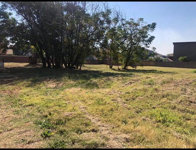 LAND FOR SALE IN SILVERWOODS COUNTRY ESTATE